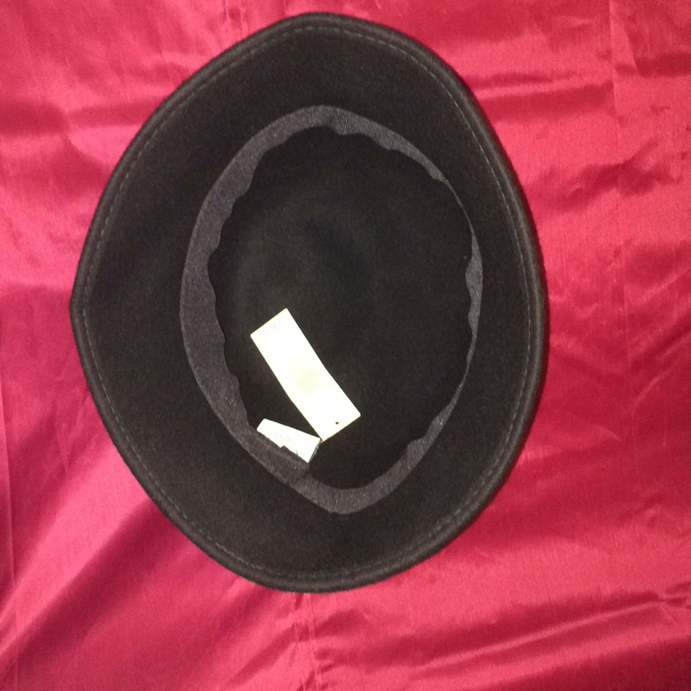 Fall/Winter hat, retro - Picture 3 of 3
